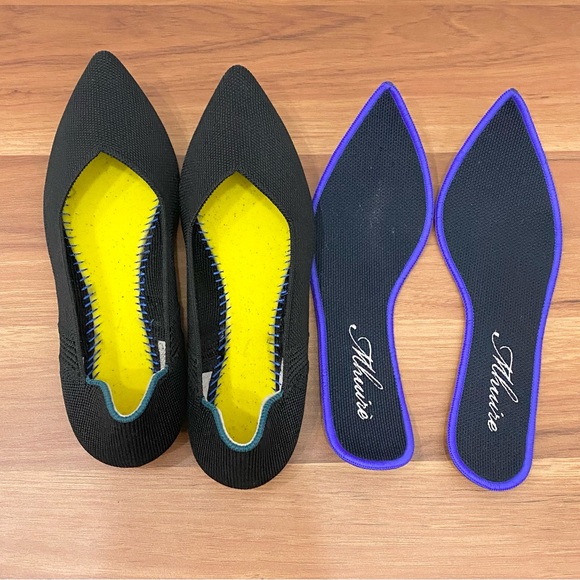 MHUIRE Black Knit Pointy Flats Size 5 - Picture 8 of 13